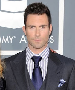 Adam Levine with Oblong Face Using Wide Spread Collar and Full Windsor Knot